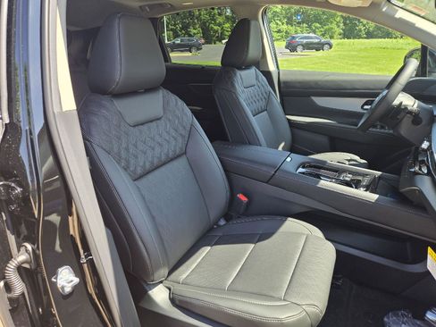 New 2026 Nissan Murano Platinum AWD/4WD image 12