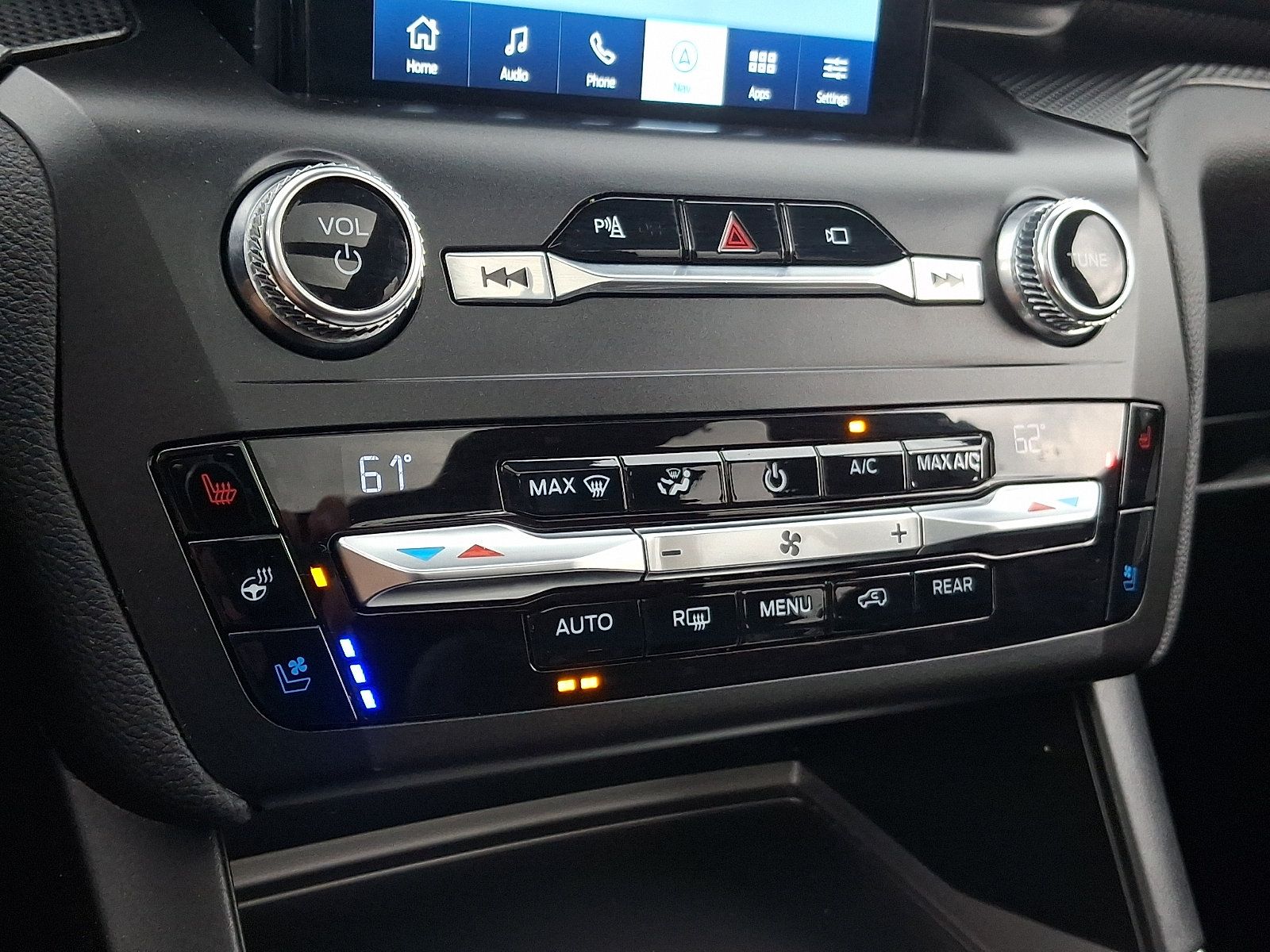 Used 2020 Ford Explorer ST w/ Premium Technology Package AWD/4WD image 17