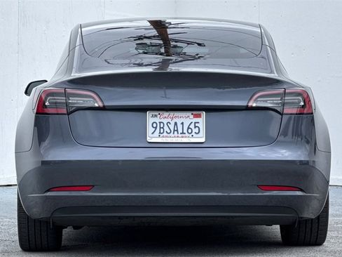 Used 2022 Tesla Model 3 Long Range image 5