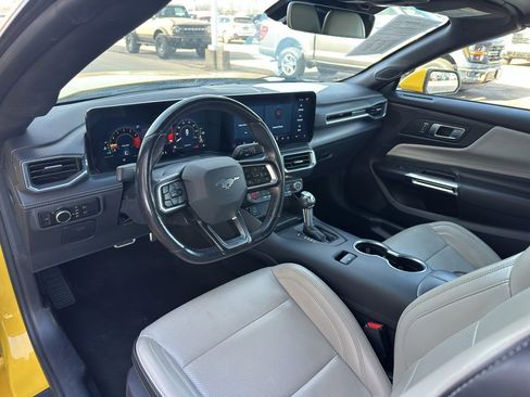 Used 2024 Ford Mustang Premium image 12
