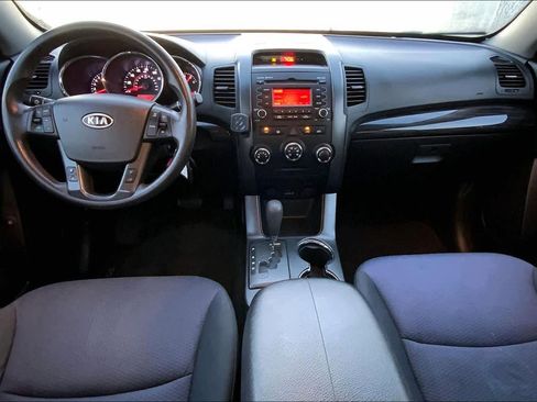 Used 2012 Kia Sorento LX image 15