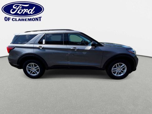 New 2026 Ford Explorer Active AWD/4WD image 9