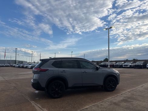 Certified 2023 Nissan Rogue S FWD image 22