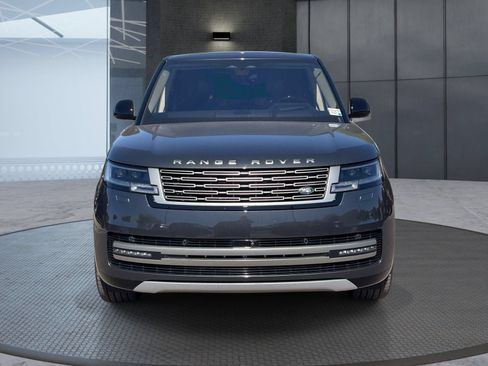 Used 2023 Land Rover Range Rover SE AWD/4WD image 9