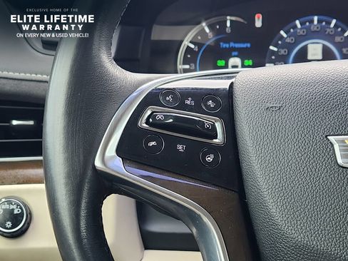 Used 2020 Cadillac Escalade Premium Luxury AWD/4WD image 26