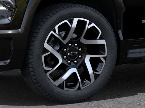 New 2024 Chevrolet Silverado EV RST image 9