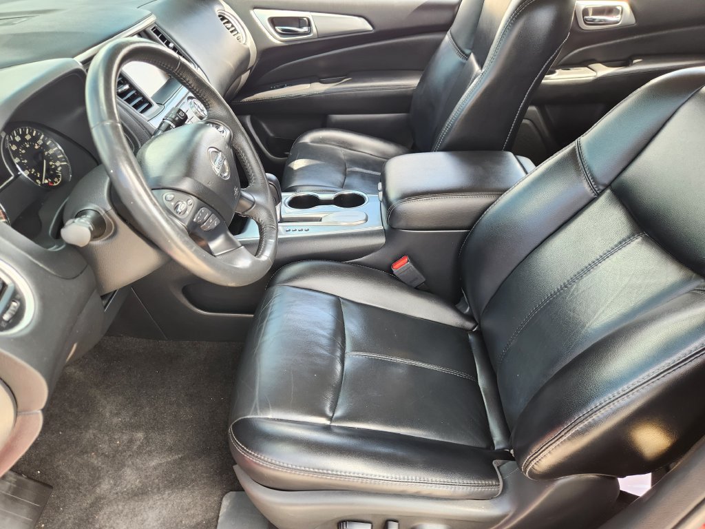 Used 2017 Nissan Pathfinder SL w/ SL Premium Package FWD image 9