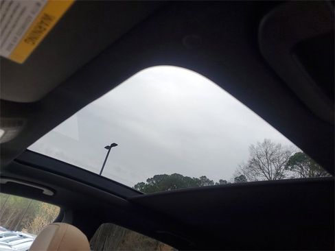 Used 2025 Mercedes-Benz GLE 450e 4MATIC image 19