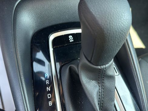 Used 2024 Toyota Corolla LE FWD image 16