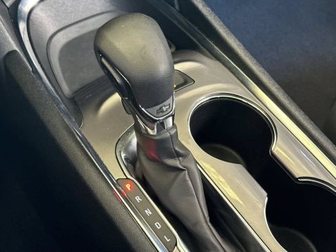 Used 2024 Chevrolet Malibu LT FWD image 21