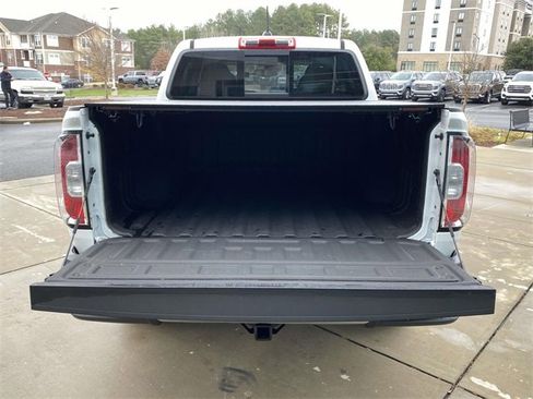 Used 2020 GMC Canyon SLT w/ Driver Alert Package image 9
