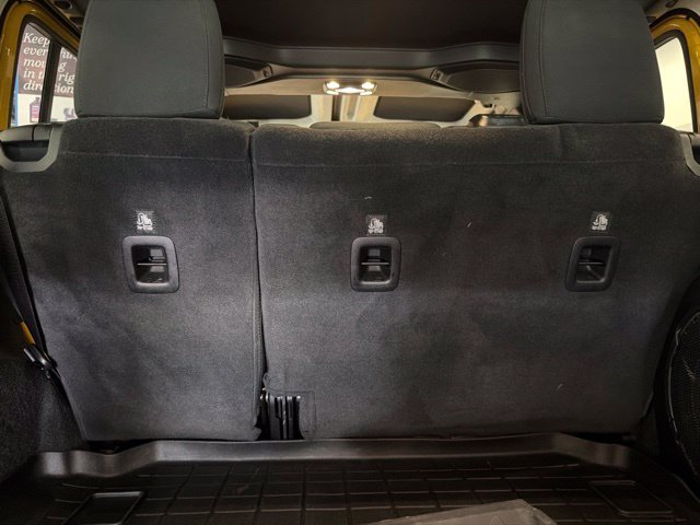 Used 2019 Jeep Wrangler Unlimited Sahara AWD/4WD image 25