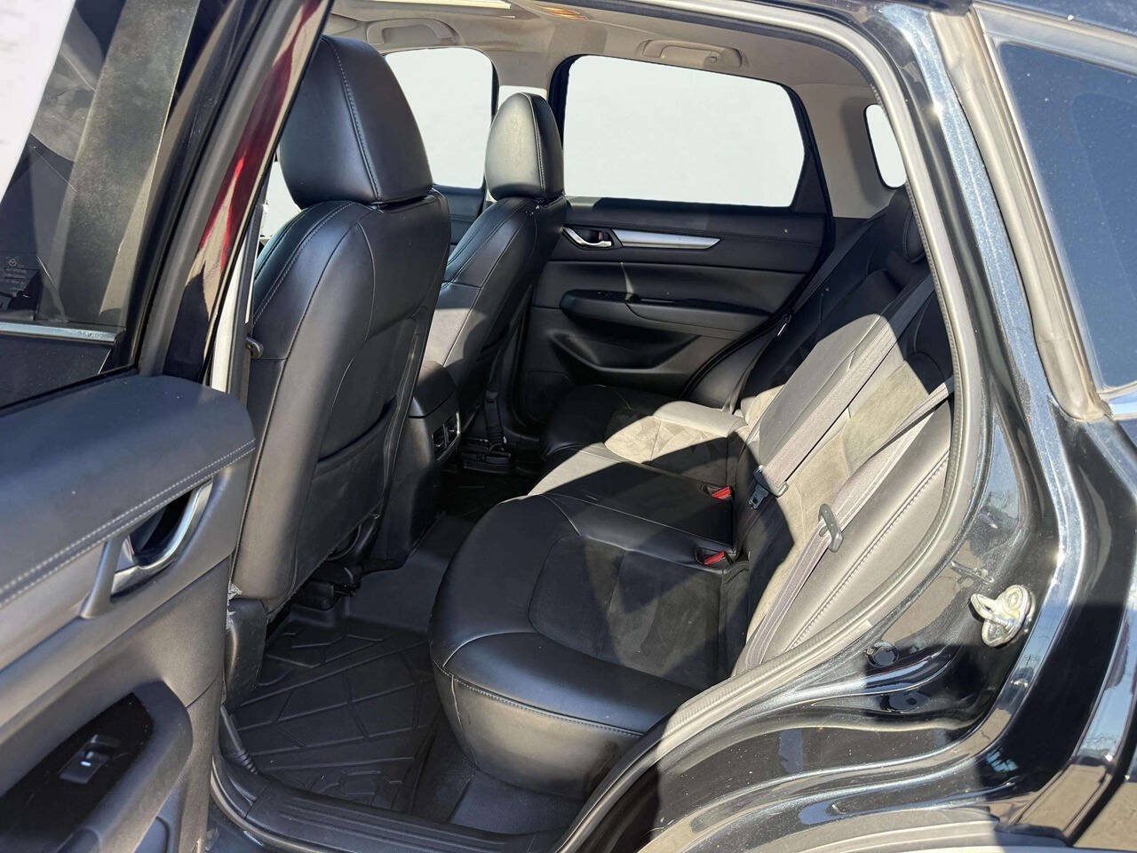Used 2018 MAZDA CX-5 Touring w/ Preferred Equipment Package AWD/4WD image 11