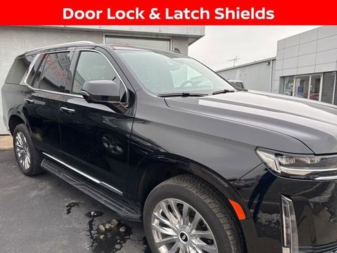 Used 2024 Cadillac Escalade Premium Luxury image 7