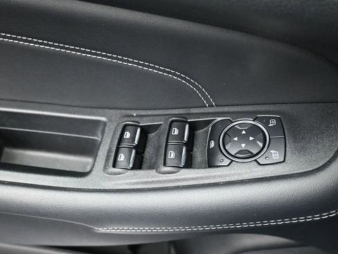 Used 2024 Ford Edge Titanium image 18