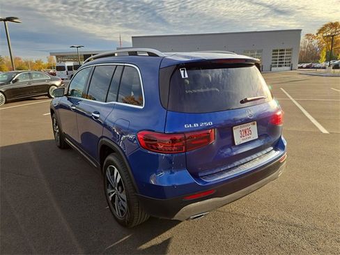 New 2026 Mercedes-Benz GLB 250 4MATIC image 5