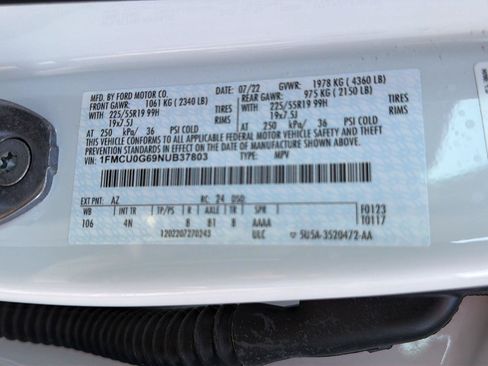 Used 2022 Ford Escape SE w/ SE Sport Appearance Package FWD image 42