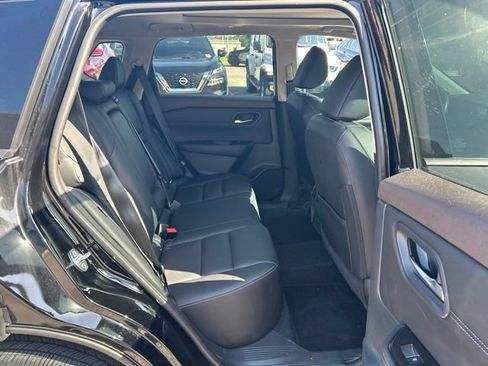 Used 2023 Nissan Rogue SL FWD image 14