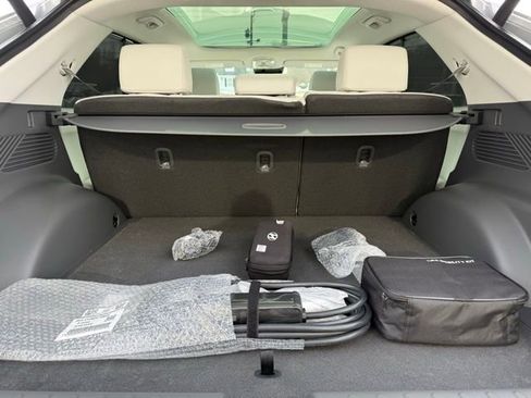 Used 2025 Hyundai Ioniq 5 Limited image 12