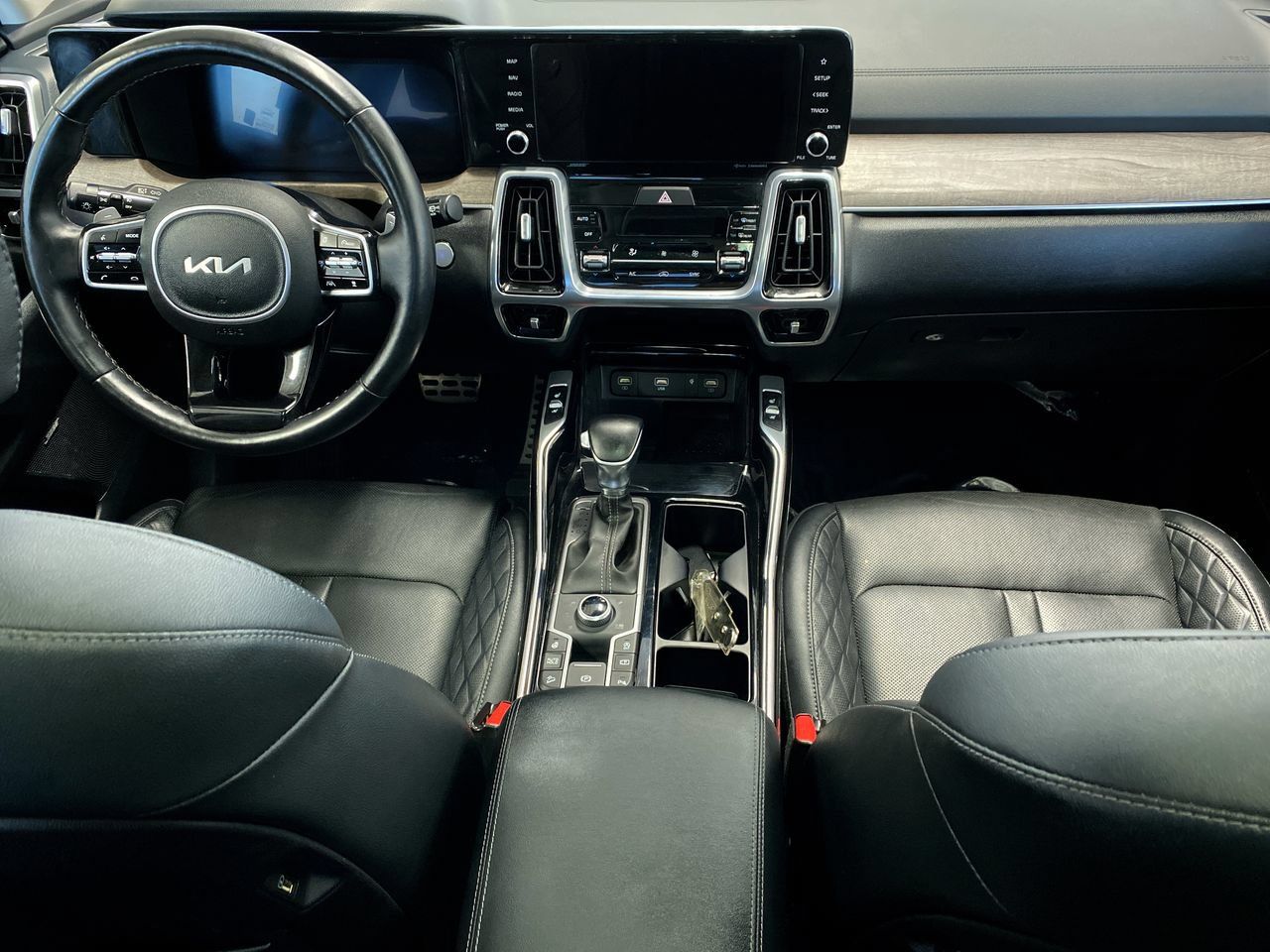 Certified 2022 Kia Sorento SX Prestige AWD/4WD image 33