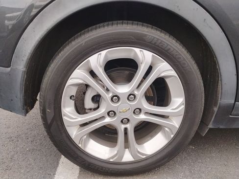 Used 2017 Chevrolet Bolt LT image 6