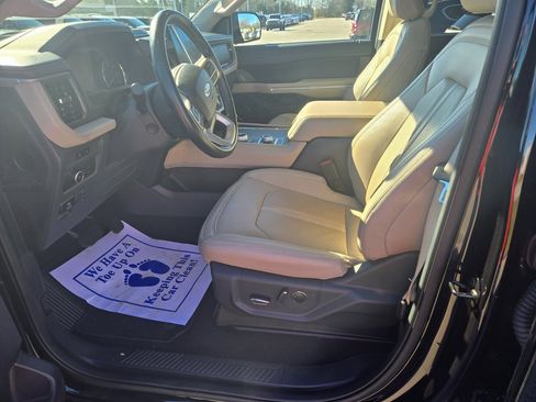 Used 2024 Ford Expedition Max Limited image 7
