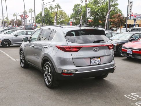 Used 2022 Kia Sportage EX image 6