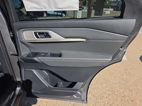 New 2026 Ford Explorer Active AWD/4WD image 16