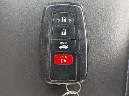 Used 2020 Toyota Corolla XSE FWD image 34