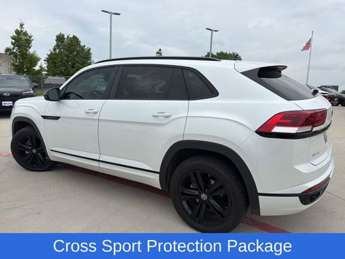 Used 2023 Volkswagen Atlas Cross Sport SEL R-Line image 4