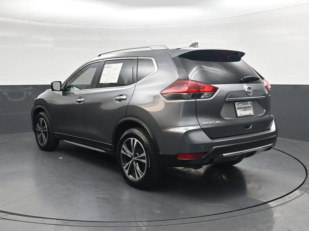 Used 2019 Nissan Rogue SV w/ Premium Package FWD image 8