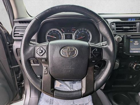 Used 2017 Toyota 4Runner TRD Off-Road Premium AWD/4WD image 10