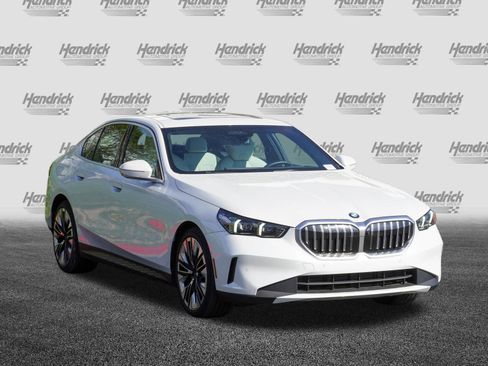 Certified 2026 BMW 540i xDrive image 2