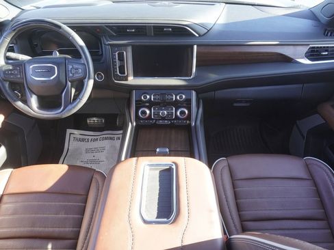 Used 2024 GMC Yukon Denali Ultimate image 9