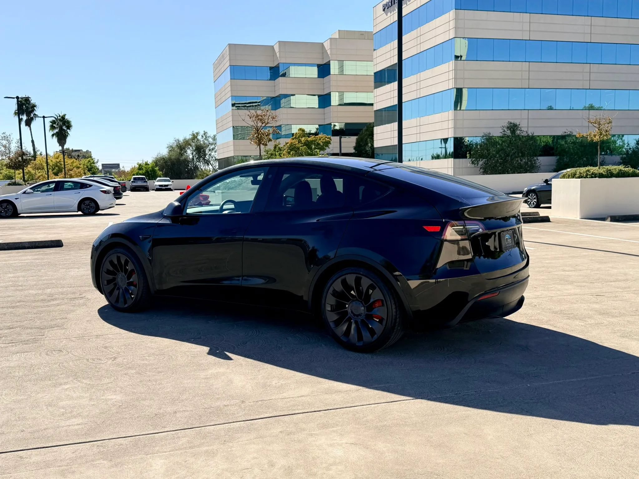 Used 2023 Tesla Model Y Long Range AWD/4WD image 13
