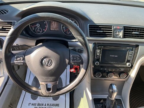Used 2014 Volkswagen Passat 2.5 SE image 6