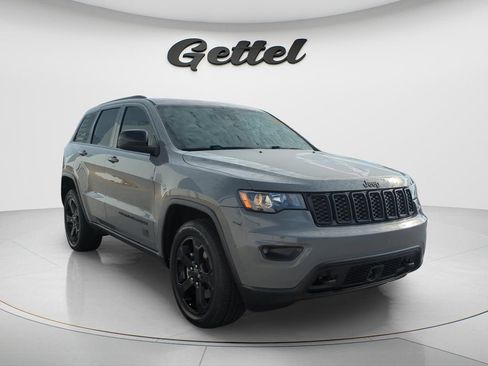 Used 2021 Jeep Grand Cherokee Freedom Edition AWD/4WD image 3