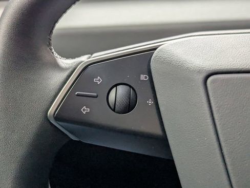 Used 2024 Tesla Cybertruck AWD Crew Cab image 19