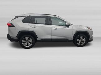 Used 2025 Toyota RAV4 XLE AWD/4WD video 3
