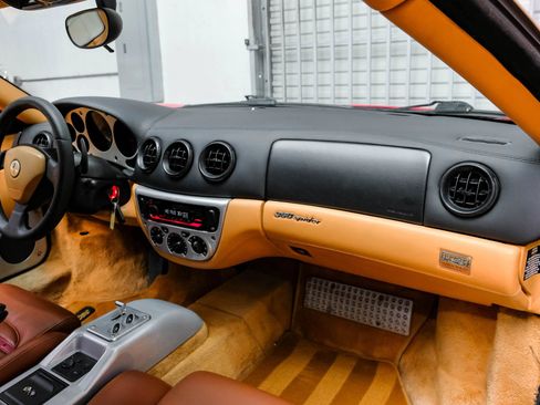 Used 2001 Ferrari 360 Spider RWD image 14