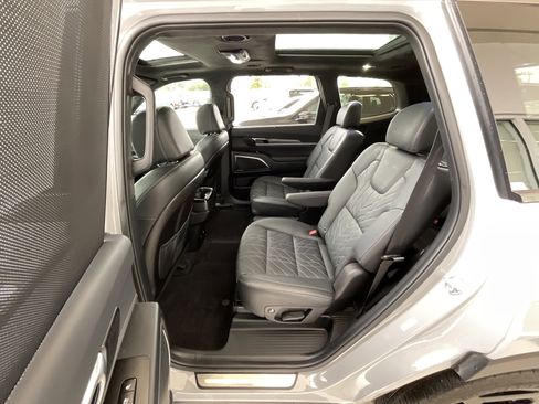 Used 2025 Kia Telluride SX Prestige X-Line image 25