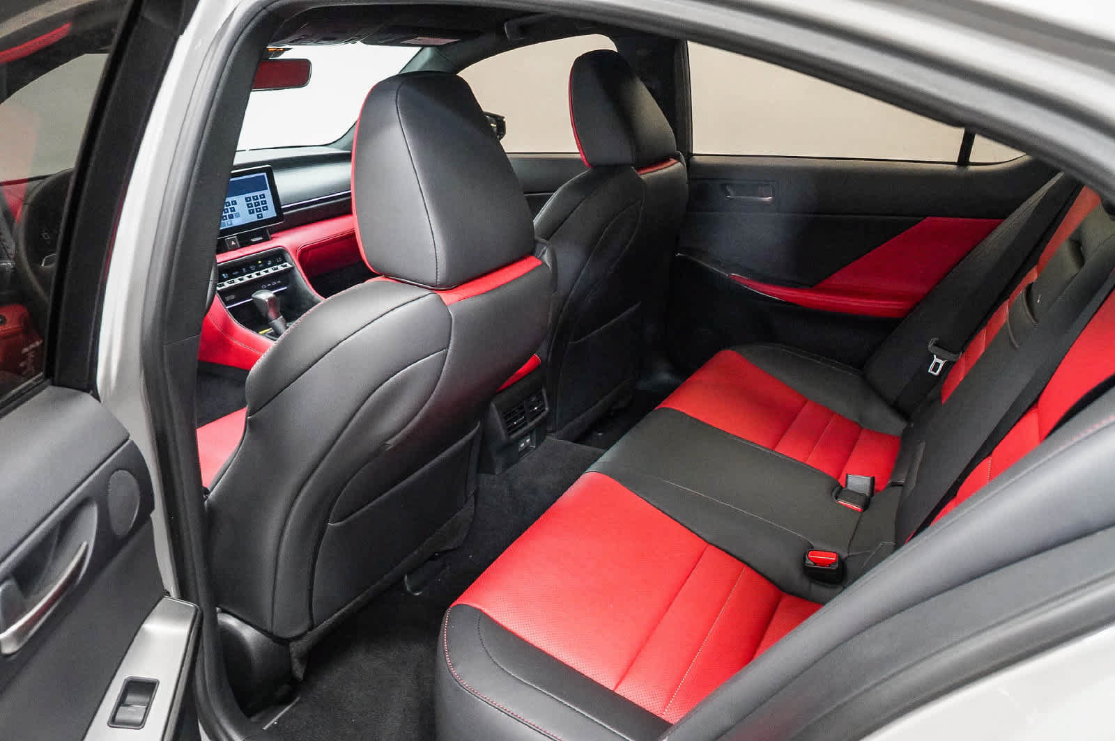 Used 2026 Lexus IS 350 F Sport w/ Technology Package RWD image 19
