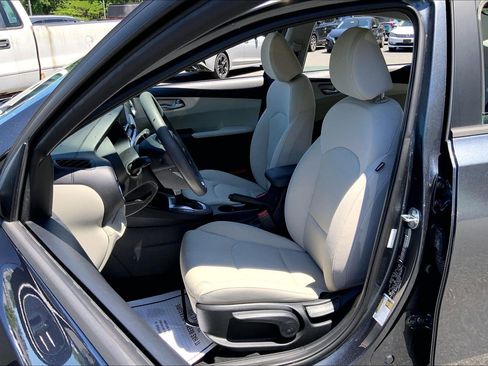 Used 2023 Kia Forte LXS w/ LXS Technology Package FWD image 26