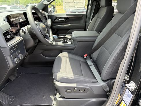 New 2026 Chevrolet Suburban LS w/ LS Custom Edition RWD image 9
