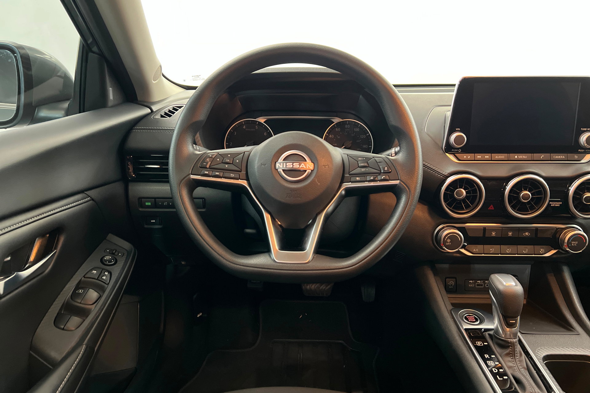 Used 2025 Nissan Sentra SV FWD image 13