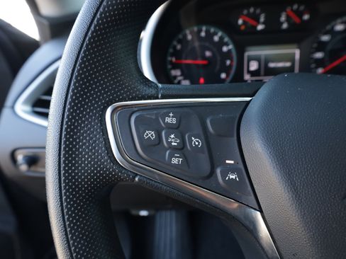 Used 2025 Chevrolet Malibu LT image 23