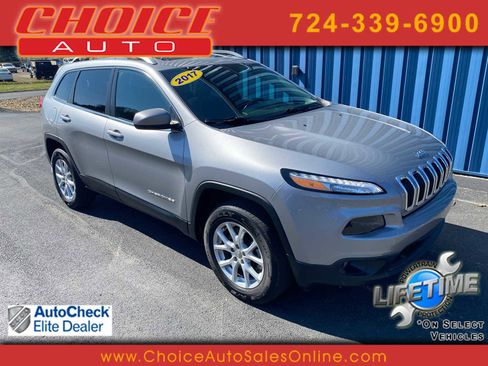 Used 2017 Jeep Cherokee Latitude w/ Comfort/Convenience Group AWD/4WD image 1