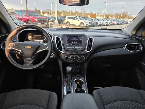 Used 2022 Chevrolet Equinox LT image 11