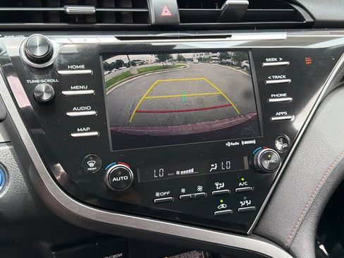 Used 2020 Toyota Camry LE w/ Sunroof Package FWD image 28