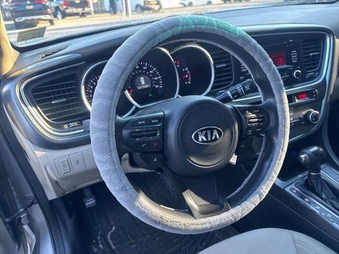 Used 2015 Kia Optima LX image 9